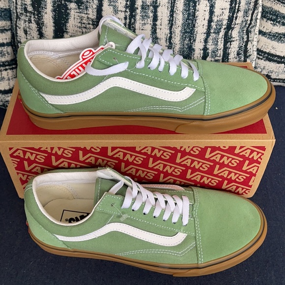 Vans WMNS Old Skool Gum Basil/True White Sneakers - Picture 3 of 16